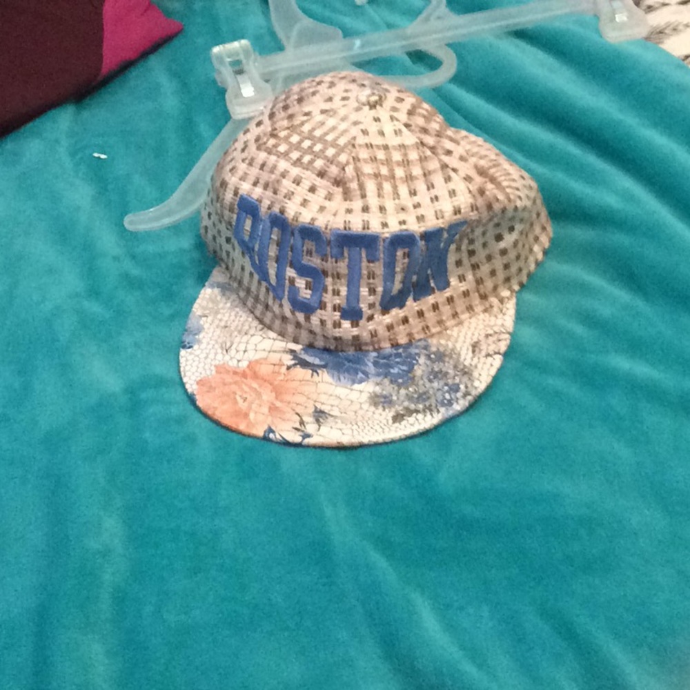 Snap back